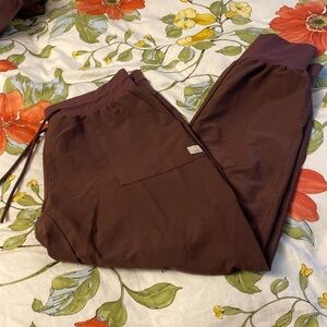 Vuori S joggers great condition